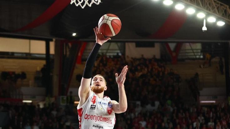 Serie A, Mannion stellare (37 punti) ma a Varese vince Brescia. Milano batte Reggio Emilia, bene Venezia