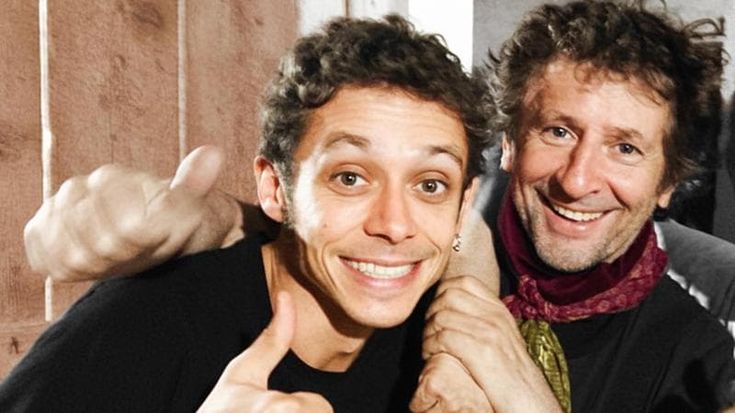 “Io e Ambra ci sposeremo presto”: l’annuncio del padre di Valentino Rossi