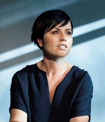 Dolores O'Riordan picchia una hostess: arrestata