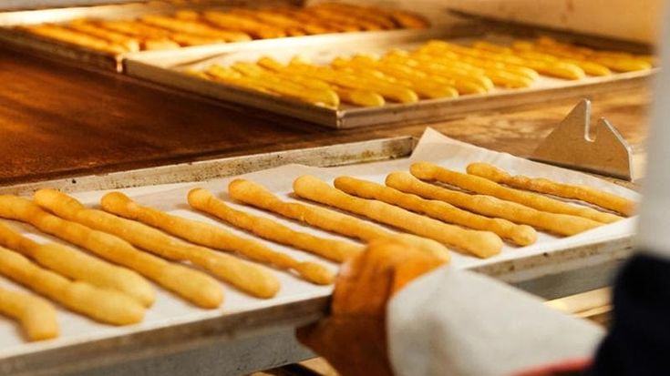 Non solo Grissinopoli, la panatura di grissini si fa largo in cucina
