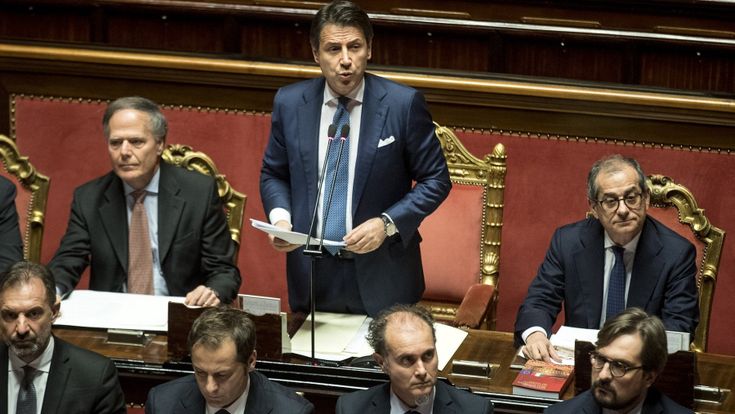 Manovra, mannaia Iva a garanzia del reddito: rischio stangata da 23 miliardi nel 2020