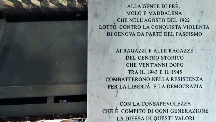  Quei vicoli insorti contro il fascismo: a Genova li ricorda una lapide che parla al futuro 