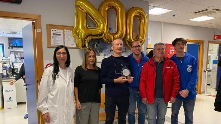 Versilia, festa in ospedale per le 400 donazioni di sangue e plasma