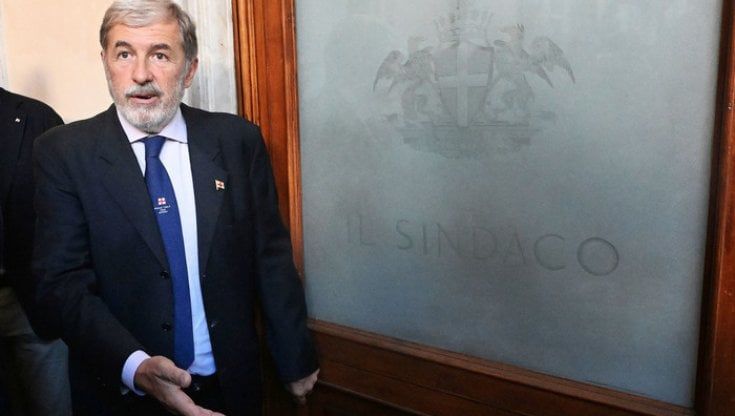 Genova, il sindaco Bucci: "Pronto a risparmiare, ma non voglio spegnere la città"