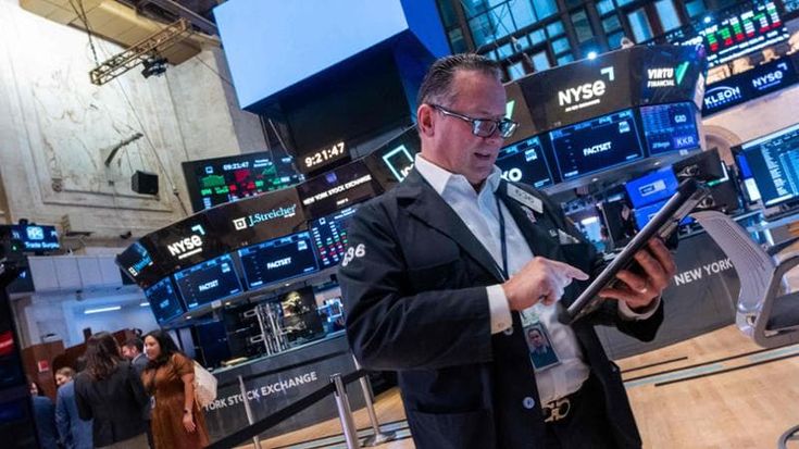 Le Borse di oggi, 27 novembre. Europa incerta, Wall Street ferma. Sale il Bitcoin, i cinesi su Puma