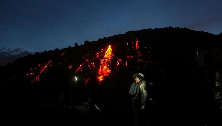 Etna, stop alle escursioni sulla colata: le guide alpine e vulcanologiche incrociano le braccia
