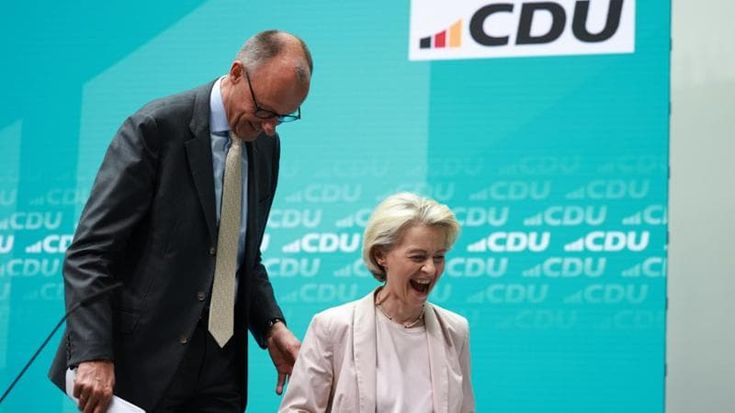 Germania, la Cdu apre alle alleanze con l’estrema destra e l’estrema sinistra: “Ma solo a livello locale”
