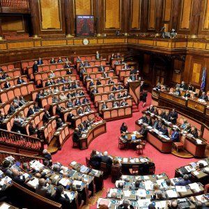 Legge di stabilità, M5s: "Da Renzi solo più slogan e balle". Sindacati critici sul pubblico impiego