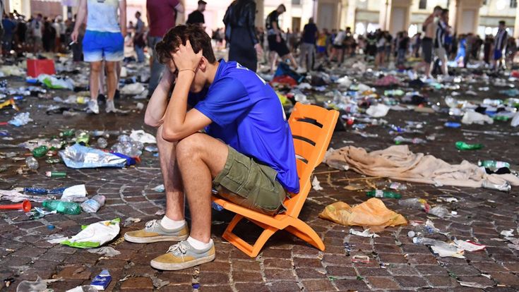 La banda dei quattro: dietro il caos di Torino una rapina con lo spray