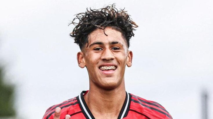 JJ Gabriel, il nuovo talento del Manchester United troppo piccolo per esordire in Premier