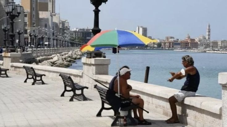 Meteo, in Puglia primo weekend di estate: il ponte del 2 giugno con sole, cielo sereno e caldo