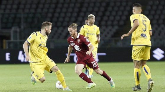 Torino-Verona 1-1, Zaza risponde a Borini