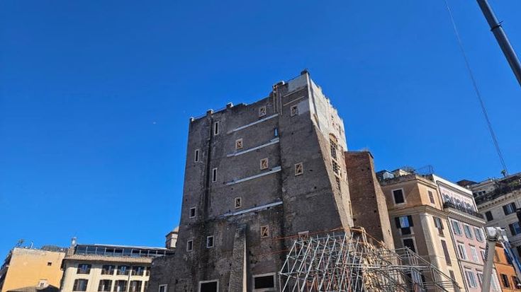 La Torre dei Conti è salva: messa in sicurezza, sarà restituita “in tempi ragionevoli”