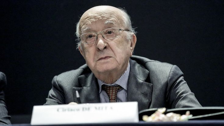 De Mita: “Ho 90 anni ma sono più giovane di Renzi e Berlusconi”