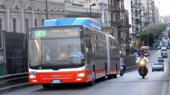 Bari, il 13 settembre stop a bus e Park&ride: scioperano gli autisti Amtab