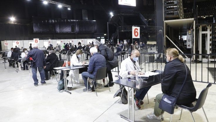 Vaccino Covid: perché in tanti dicono “no”