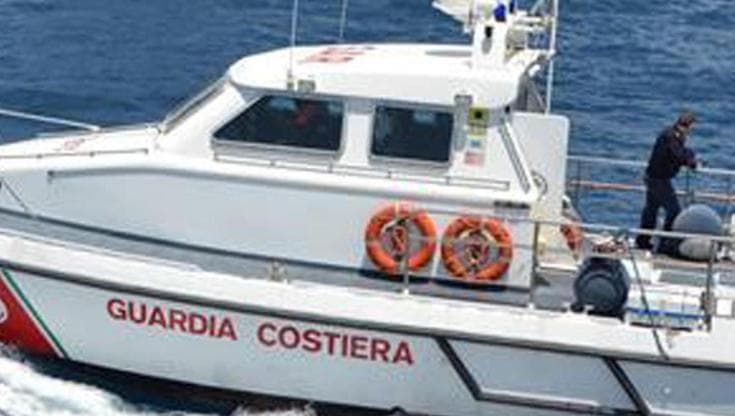Lampedusa, tre sbarchi con oltre cento persone