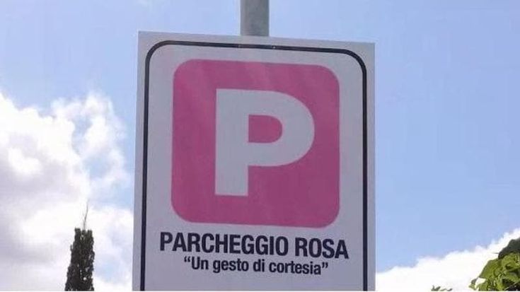 Campidoglio, approvata la mozione per i posteggi rosa nei pressi degli uffici pubblici