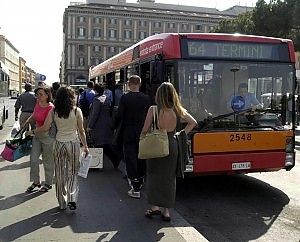 In manette il Lupin della linea 64<br />specialista di borseggi da 20 anni