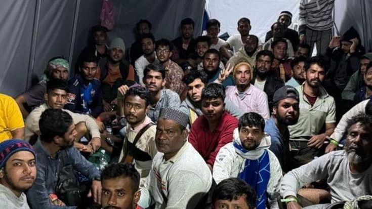 Migranti, la Mare Jonio fermata a Porto Empedocle per “salvataggio non autorizzato dallo Stato di bandiera”. Mediterranea: “Non ci impedirete di restare umani”