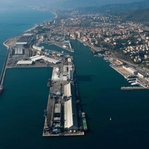 Rotto il depuratore a Savona, divieto di balneazione fino ad Albissola