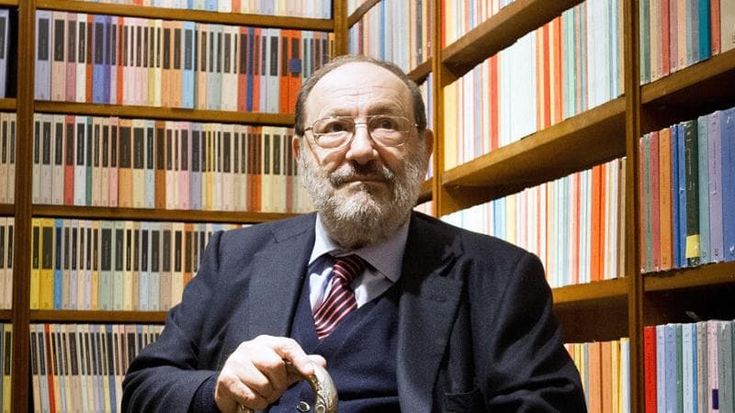 Umberto Eco, nella sua Bibliolandia con 32mila libri da Joyce a Tex: “Ma li aveva letti tutti?”
