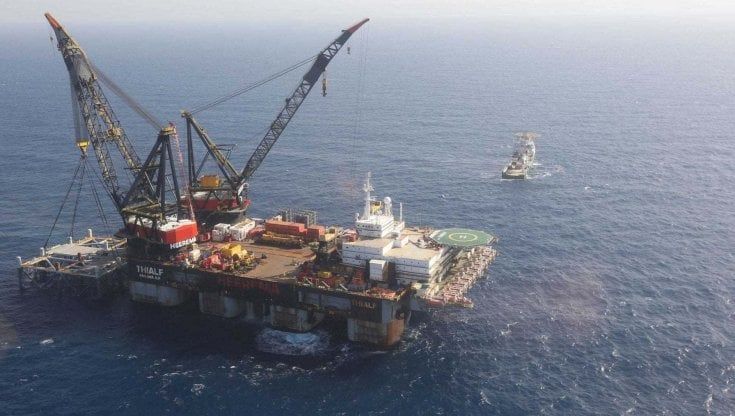 Gas, megascoperta di Eni e Total: un giacimento da 70 miliardi di metri cubi al largo di Cipro