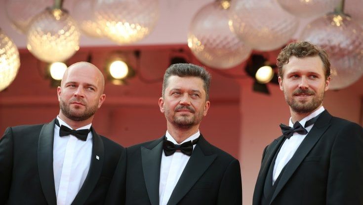 Venezia 78, la recensione di 'Reflection': la guerra diventa un pretesto 