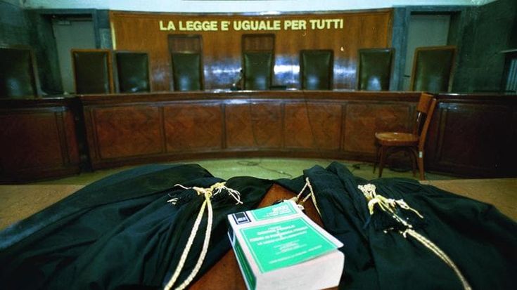 Prometteva cure miracolose ma usava il Gaviscon: arrestato il finto santone Bruno Ravone
