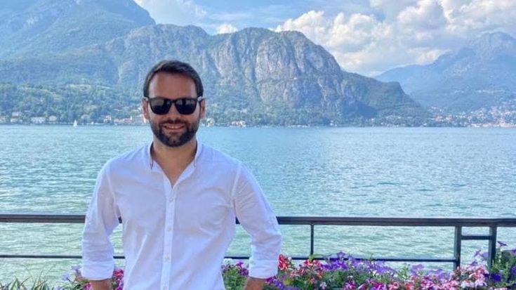 Ubriaco al volante travolge tre ciclisti a Treviglio (Bergamo): morto Flavio Leoni, il più giovane