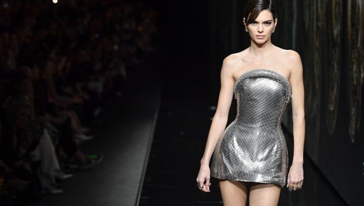 Liu Jo fa causa a Kendall Jenner: chiesti 1,8 milioni di dollari di risarcimento