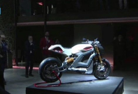 Milano, presentata la super-moto elettrica "su misura"