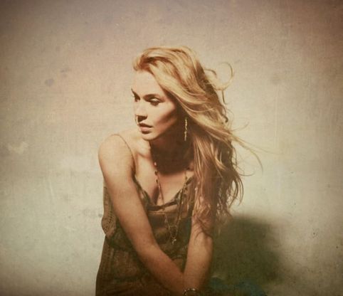 Il ritorno di Joss Stone, anima soul che ha stregato Mick Jagger