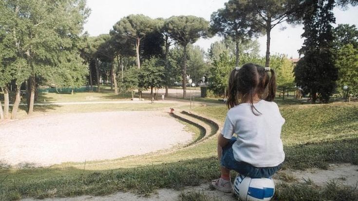 Bimba di tre anni contesa dai genitori, la madre vola a Bucarest