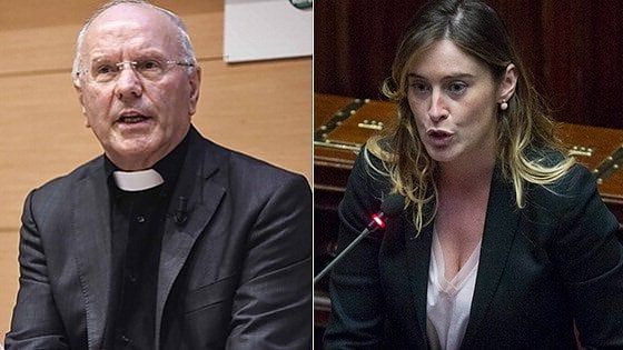 Unioni civili, il governo chiede la fiducia. Rivolta delle opposizioni. La Cei: "Sconfitta per tutti" 