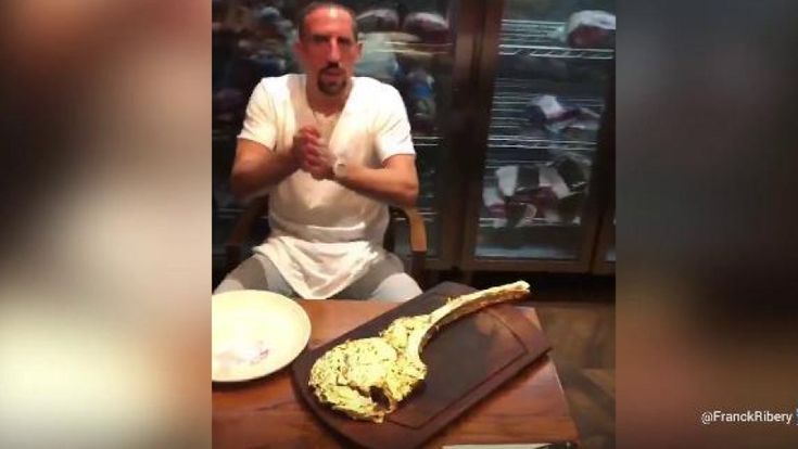 Galline, maiali, bistecche d’oro. Lo shopping folle dei calciatori