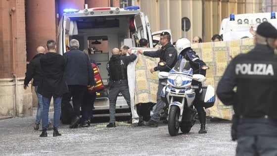Tragedia di Carnevale a Bologna, i genitori: “Vogliamo giustizia per Gianlorenzo”