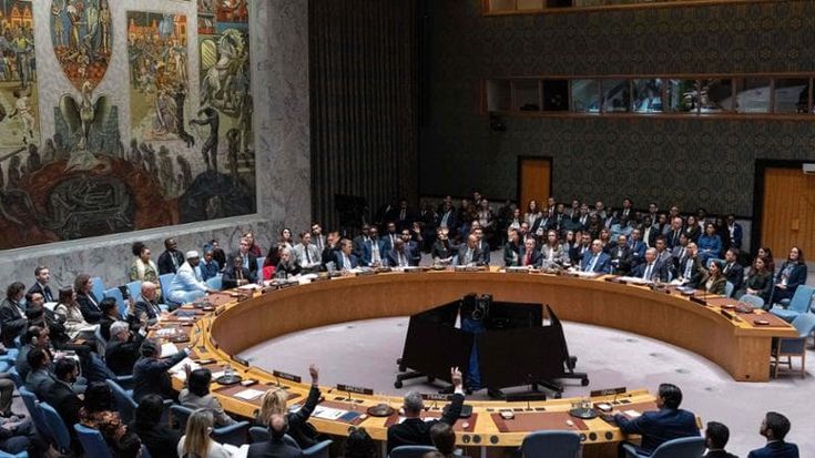 Gaza, l’Onu approva il piano Usa: astensioni decisive di Russia e Cina. Trump: “Momento storico”