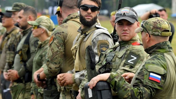 Mosca in difficoltà in Ucraina ordina un nuovo reclutamento: “Servono due milioni di soldati”