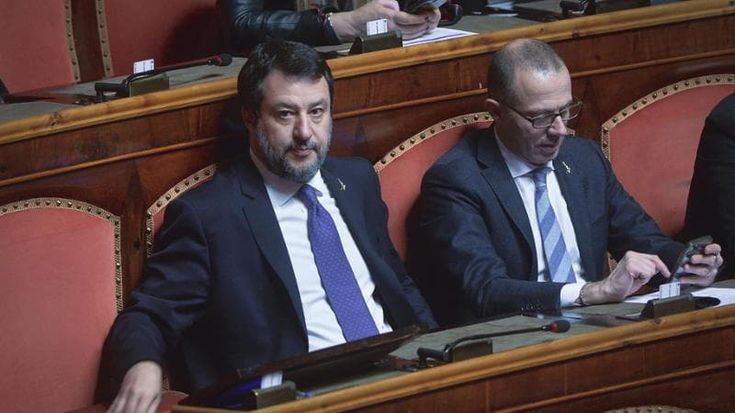 La Lega lombarda a Romeo, Salvini patteggia sul segretario