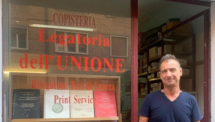 Maurizio Galanti chiude la storica legatoria di via dell’Unione: “Facevamo tutto a mano”