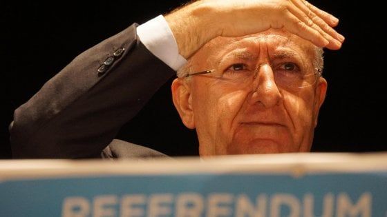 Esposto 5Stelle contro De Luca: voto di scambio Lite con Di Maio 