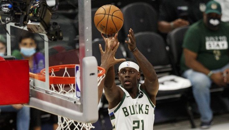 Basket, playoff Nba: Milwaukee rialza la testa e pareggia i conti con Atlanta nella Finale ad Est