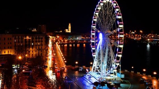 Bari, dopo la torre a novembre torna la ruota panoramica: sarà in piazza Diaz per almeno 4 mesi