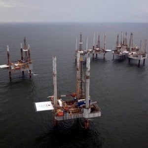 Petrolio, l'Opec non esclude nuovi tagli