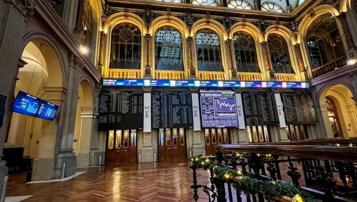 Le Borse di oggi, 4 gennaio. Europa positiva. La frenata dell'inflazione in Europa fa scendere lo spread a quota 200 punti