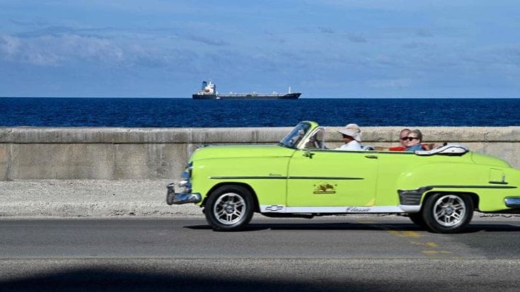 Cuba torna nel mirino degli Usa: “Stop al petrolio dal Venezuela”