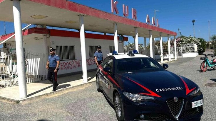 Furti sulle spiagge di Ostia, tre colpi sventati tra Curvone, Kursaal e Mariposa