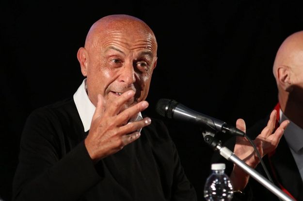 Minniti: "Basta parlare di emergenza immigrazione"