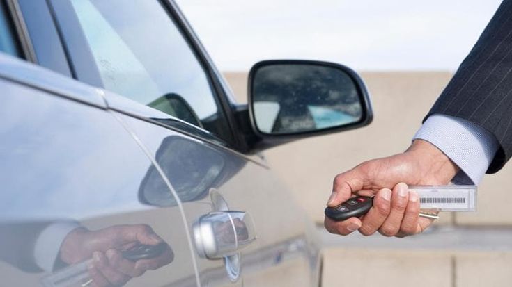 Cresce la mobilità a noleggio, che punta su elettrico e ibrido